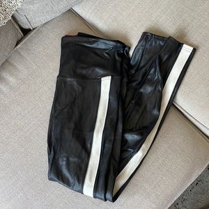 Spanx Faux Leather Legging Sz L